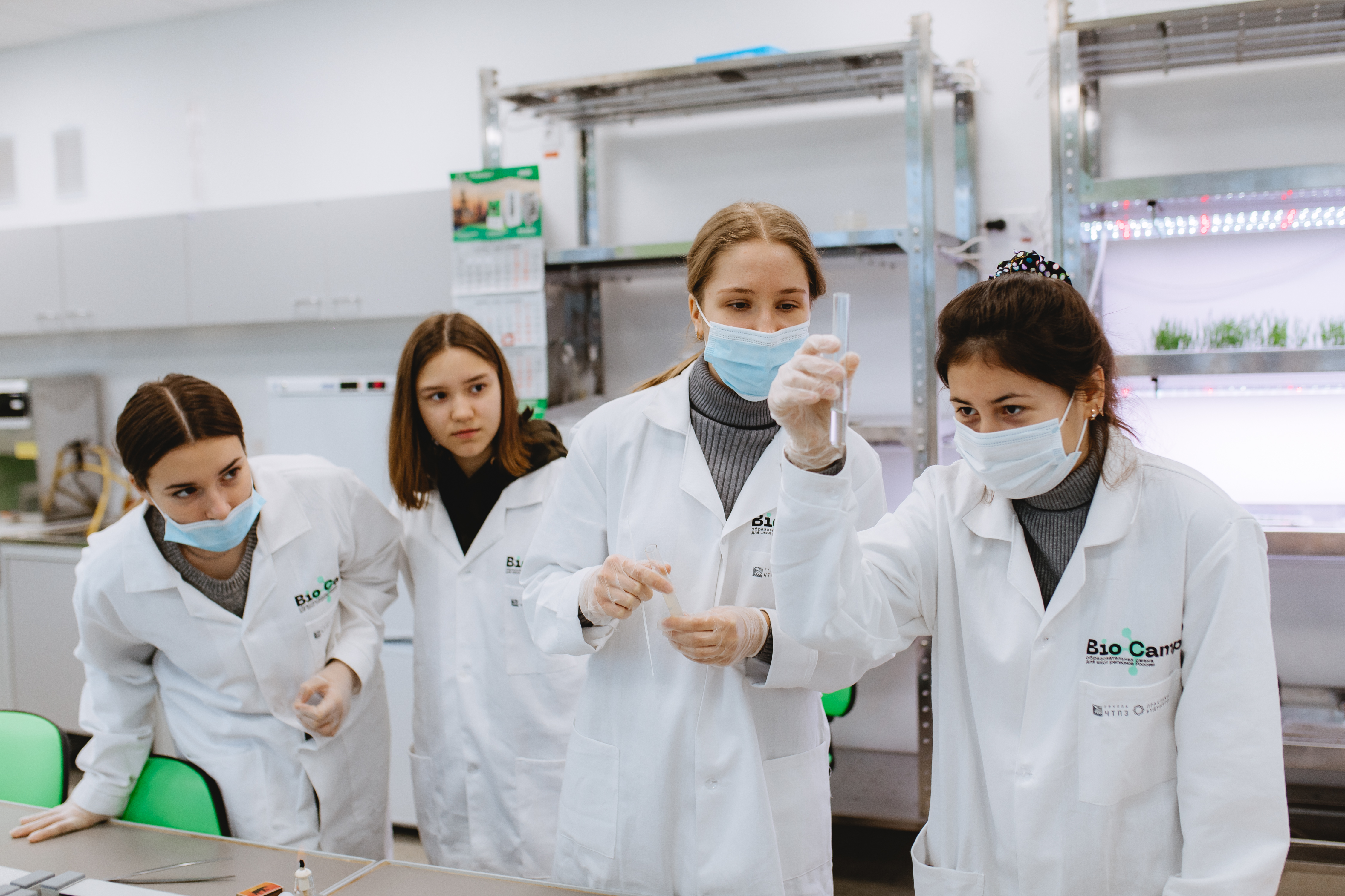 Биология в школе – как приблизить школьников к реальной науке и биотеху