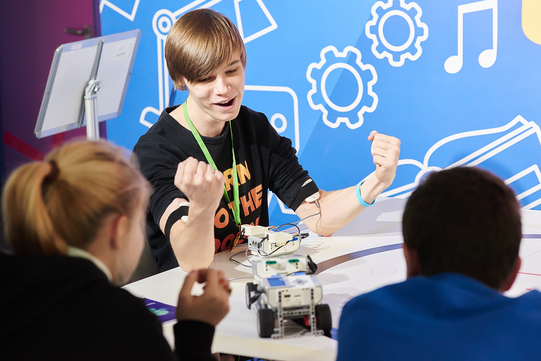Школы и технологические кружки Санкт-Петербурга приглашают в сетевую нейролабораторию