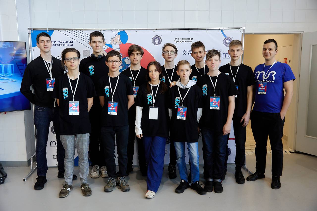 Школьники из Приморья победили в международных соревнованиях по подводной робототехнике