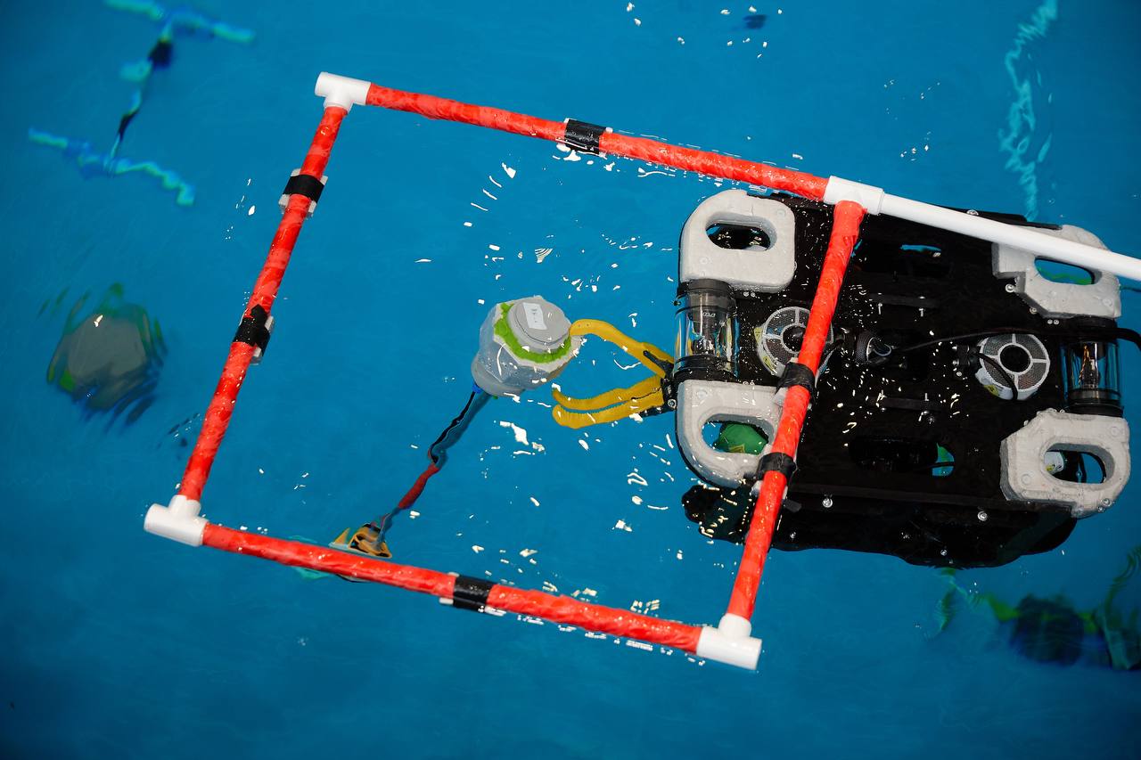 Команды из Сибири и Дальнего Востока победили в соревнованиях по подводной робототехнике